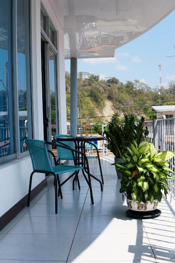 Puerta Del Cielo Quepos Hotel Exterior foto